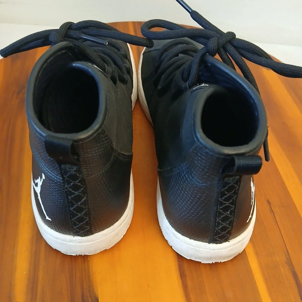 Nike Air Jordan Galaxy Men 8.5 Black Basketball Shoes Sneakers 820255-010